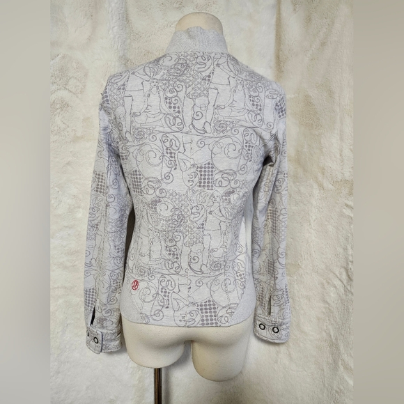 Lululemon RARE Vine Print Jacket Size 6 Yoga Poses Athletic Full Zip Fitness - Picture 9 of 12
